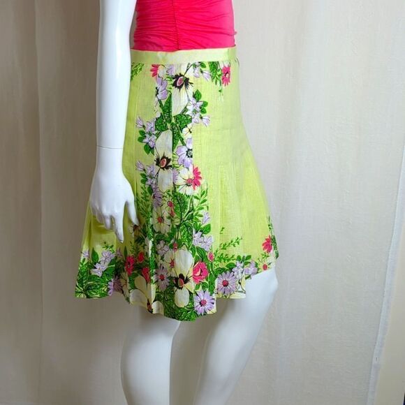 Loft Skirt Size 6P Beautiful Summer Floral Pleated Skirt - Picture 2 of 7